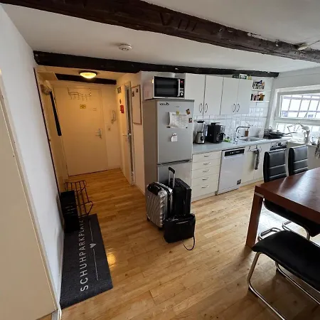 Light Flat In * غوتنغن