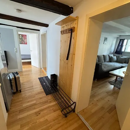 Light Flat In شقة